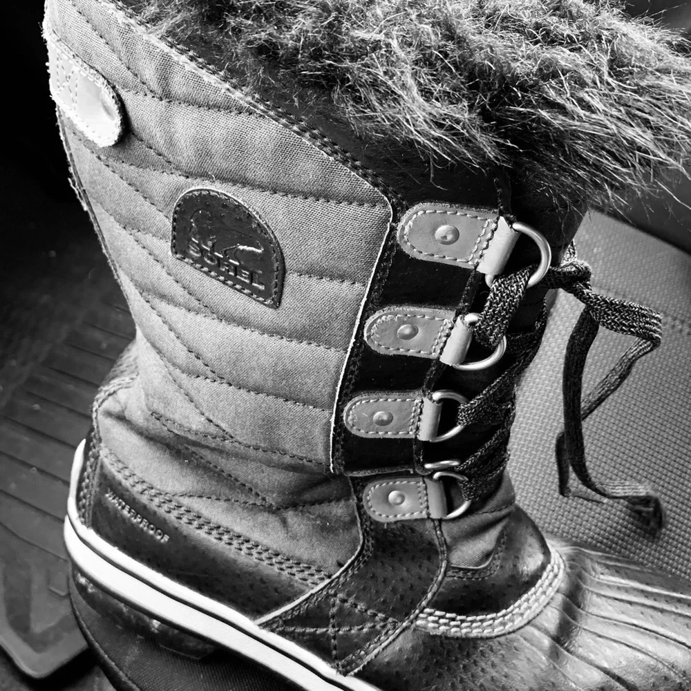 SOREL Joan of Arctic  Snow Boots Black Dove and Gray